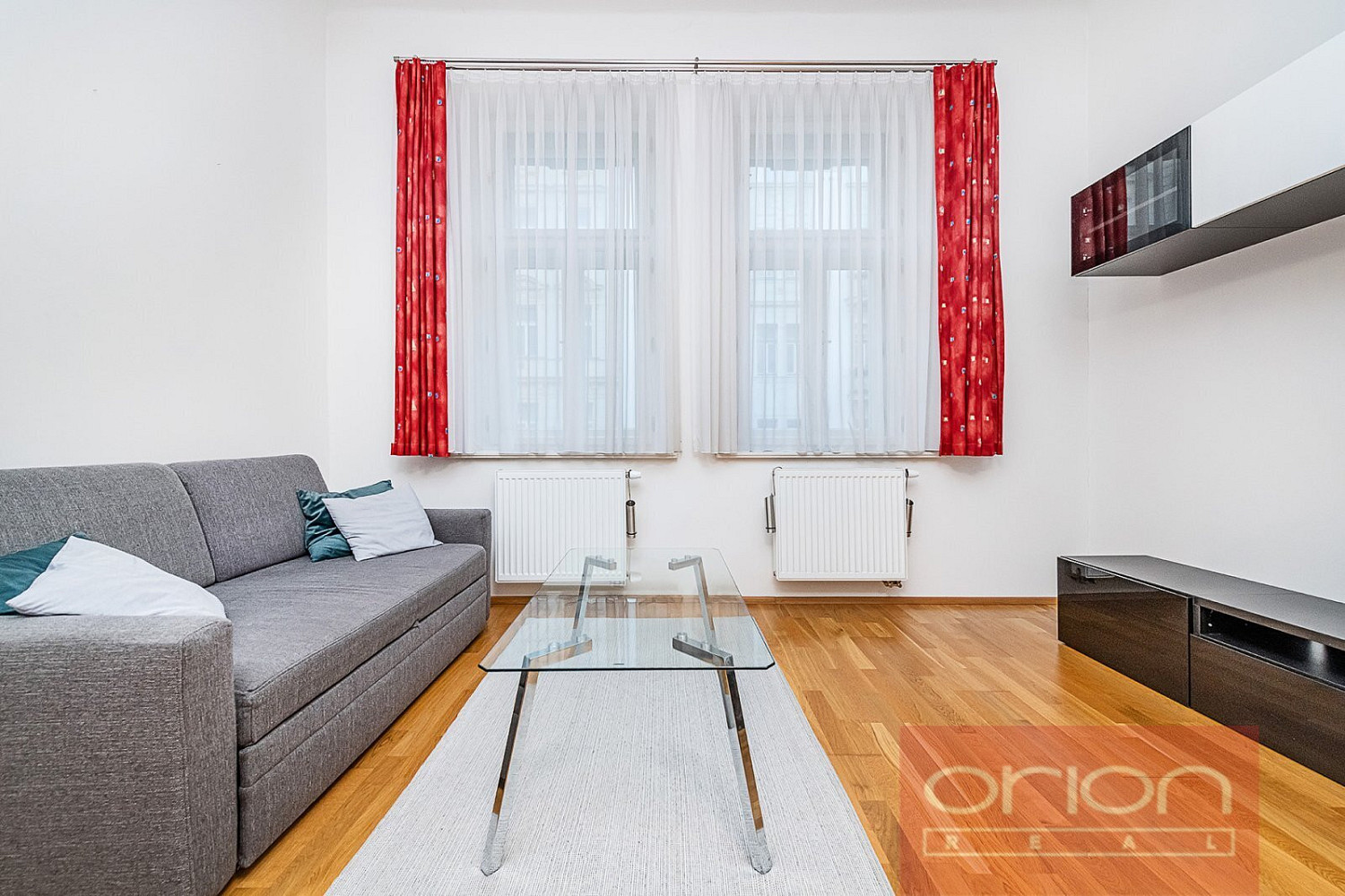 Pronájem bytu 2+kk 58 m² – fotografie 2