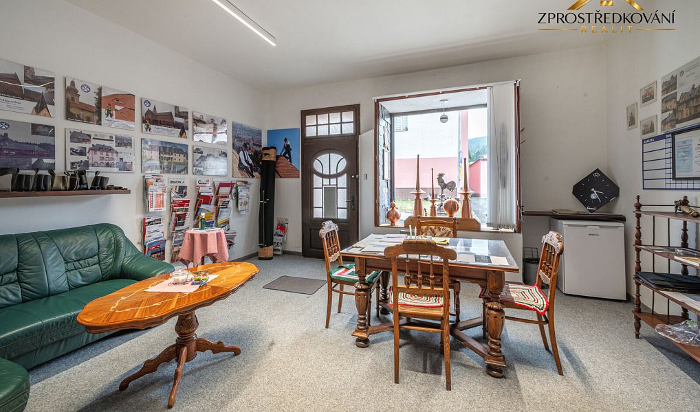 Prodej domu 380 m² s pozemkem 615 m², Kraslice – náhled fotky 7