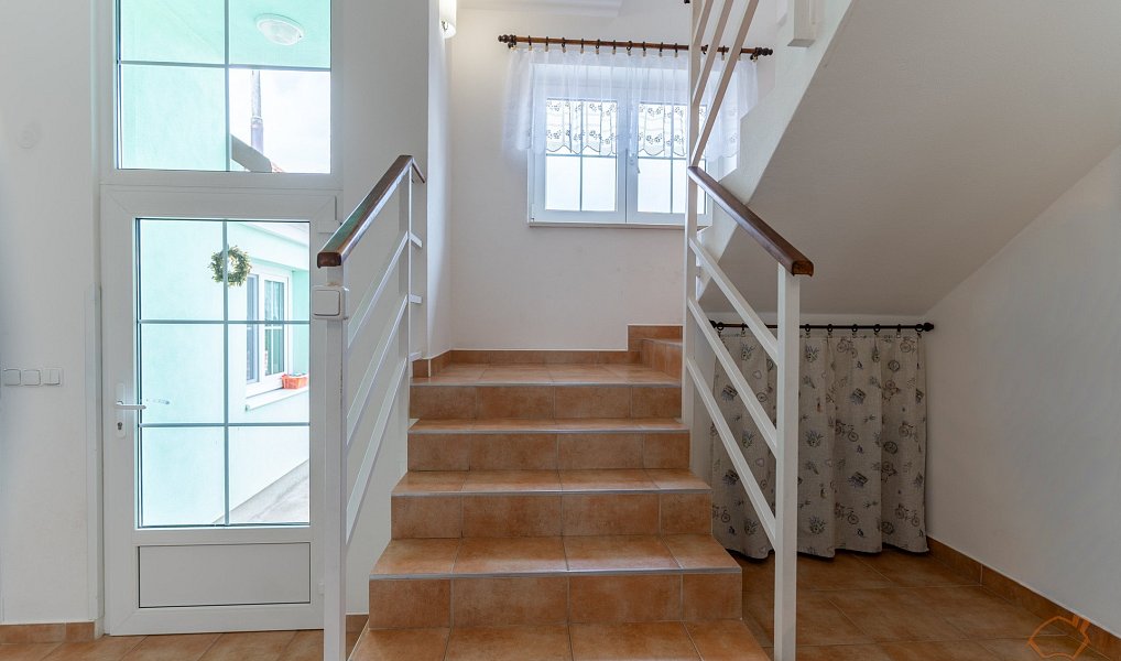Prodej domu 246 m² s pozemkem 271 m², Zbýšov – náhled fotky 18