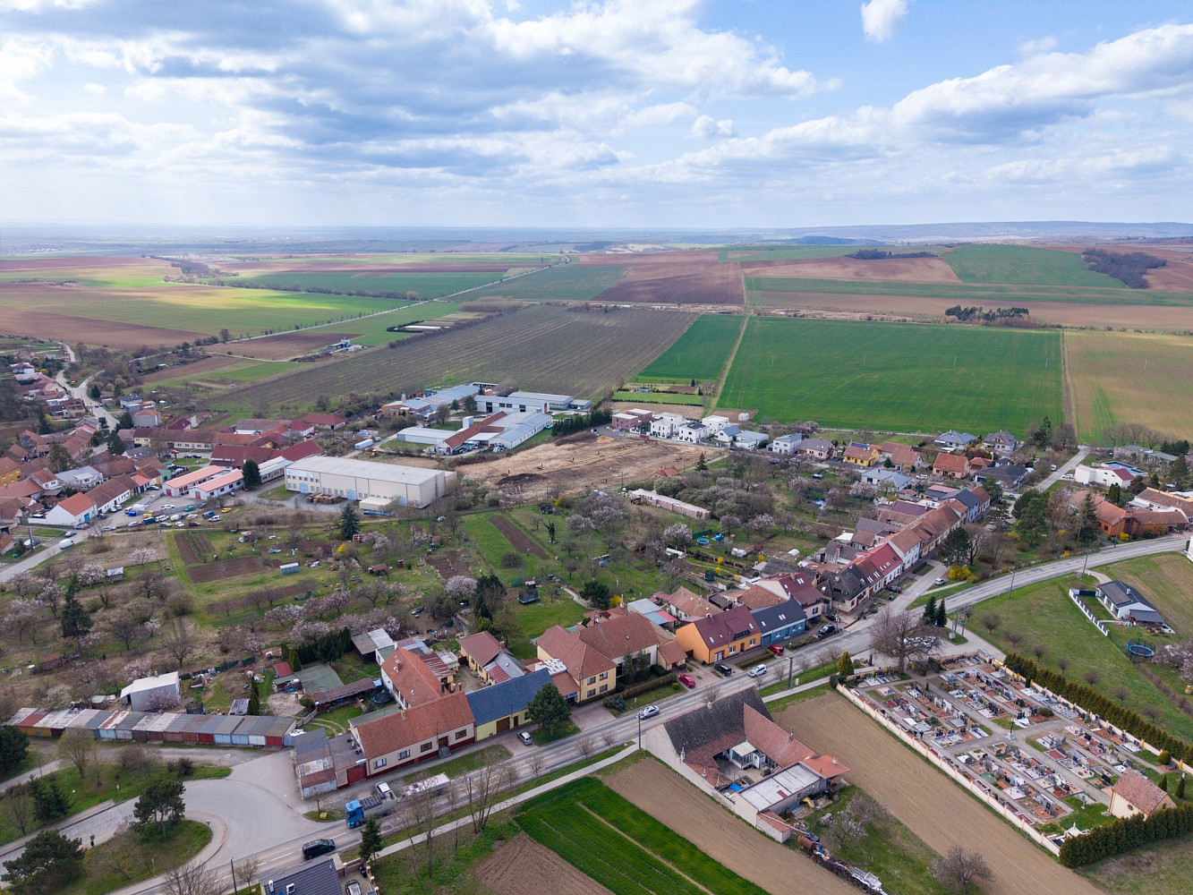 Prodej stavebního pozemku 762 m² – další