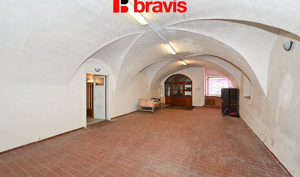 Prodej domu 420 m² s pozemkem 2 346 m², Rousínov – náhled fotky 19
