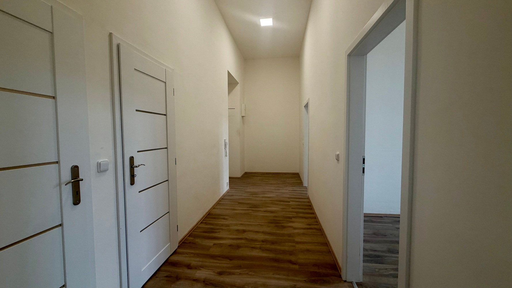 Pronájem bytu 3+kk 84 m² – fotografie 4
