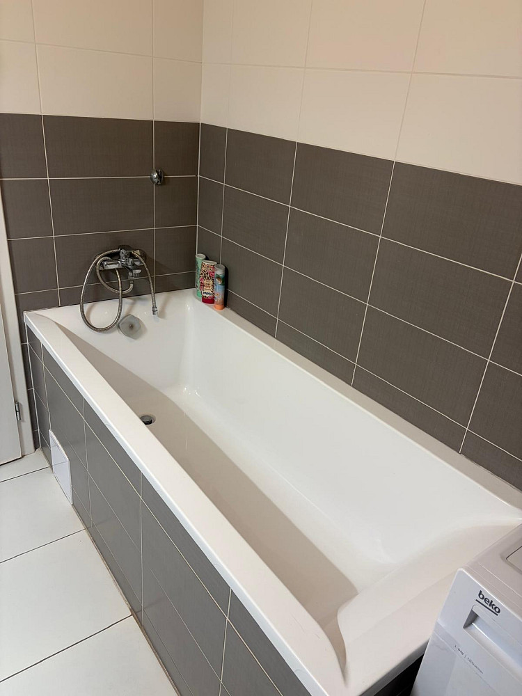 Pronájem bytu 3+kk 80 m² – pohled 6