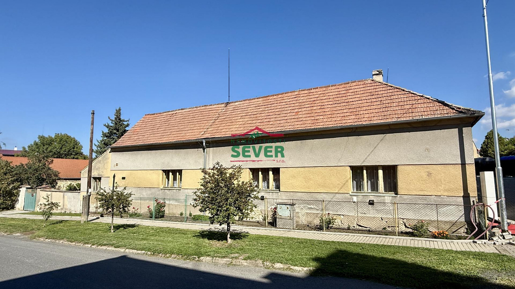 Prodej domu 241 m² s pozemkem 1 596 m² – fotografie 3