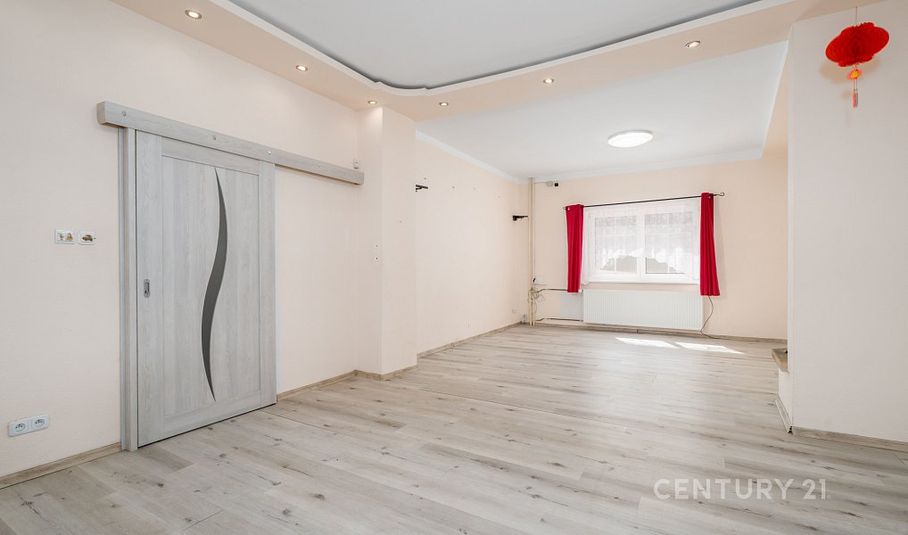 Prodej domu 241 m² s pozemkem 428 m², Chlumec – náhled fotky 16