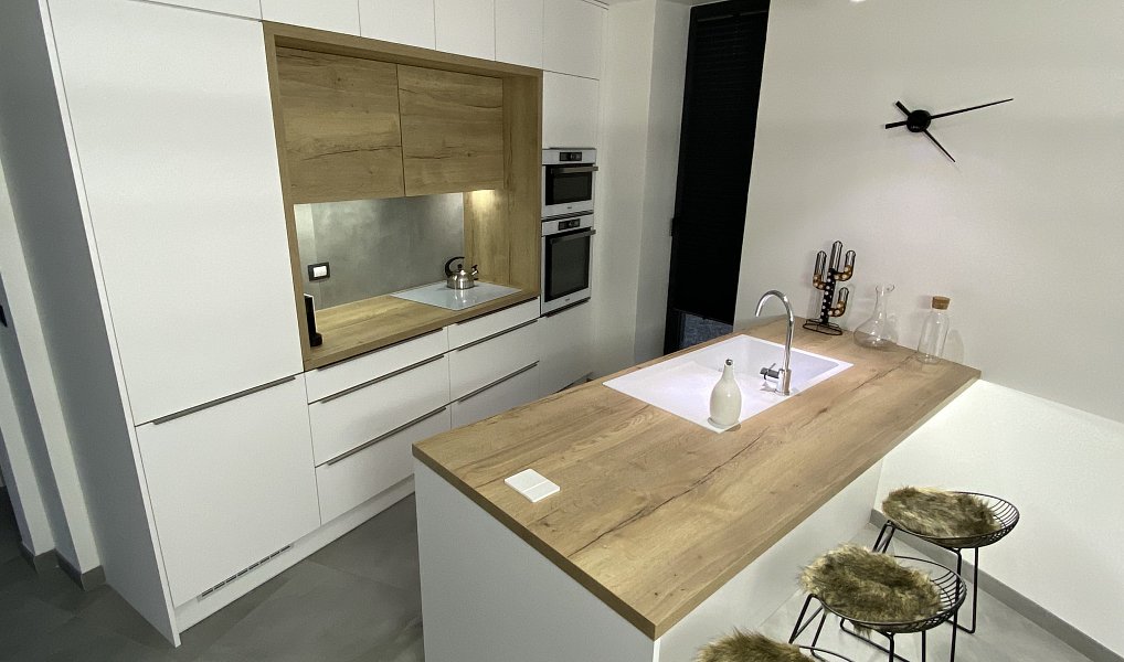 Prodej vily 154 m² s pozemkem 1 864 m², Kořenec – náhled fotky 9