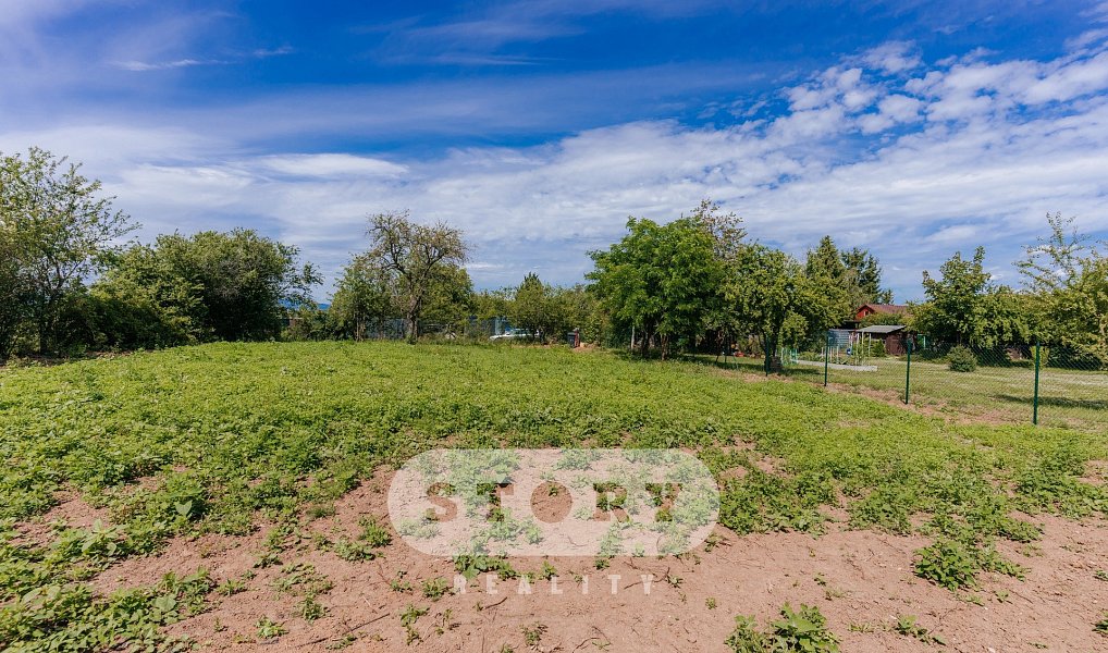 Prodej zahrady 1 000 m², Křelov-Břuchotín – náhled fotky 9