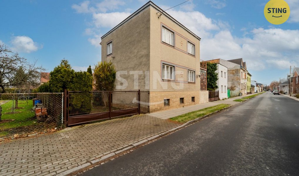 Prodej domu 186 m² s pozemkem 669 m², Opava – náhled fotky 28