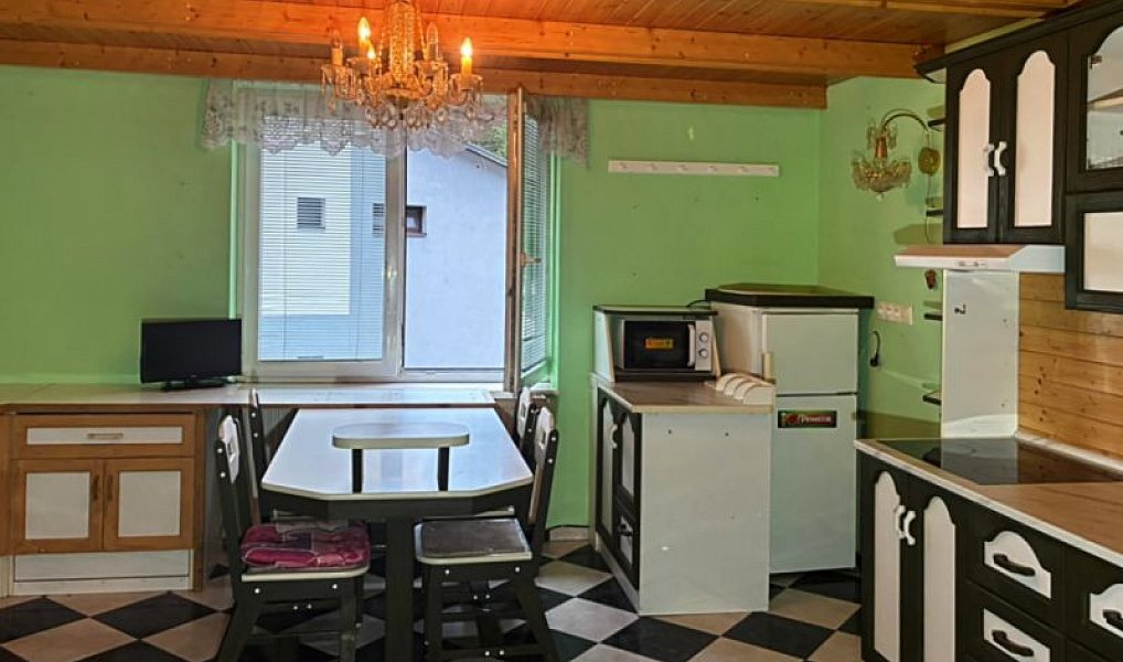 Prodej domu 123 m² s pozemkem 379 m², Náchod – náhled fotky 2