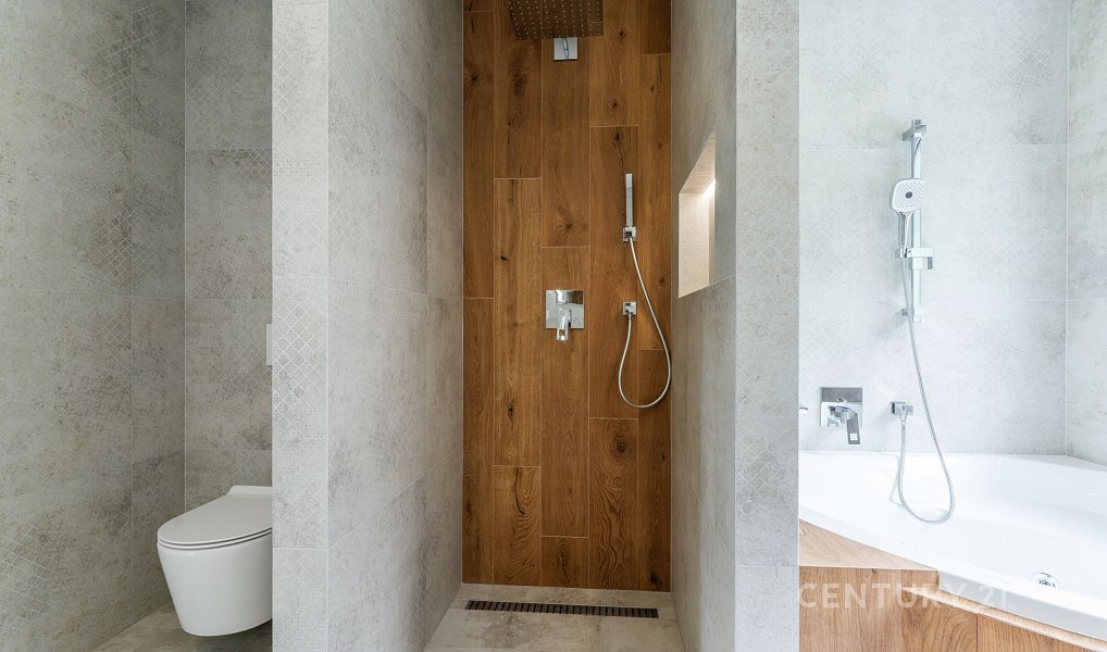 Prodej domu 309 m² s pozemkem 790 m², Tehov – náhled fotky 17