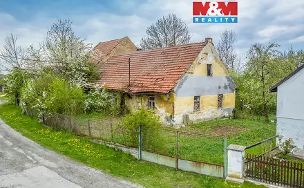 Prodej domu 100 m² s pozemkem 2 489 m², Libeňská, Mělnické Vtelno - Radouň, okres Mělník