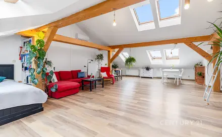 Prodej bytu 1+1 87 m², Na Čečeličce, Praha 5 - Smíchov