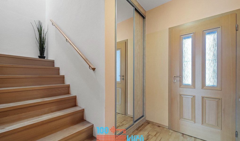 Prodej domu 186 m² s pozemkem 344 m², Jindřichův Hradec – náhled fotky 19