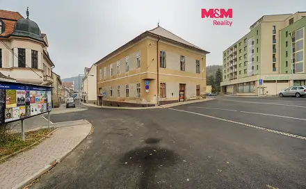Prodej domu 1 200 m² s pozemkem 892 m², Seifertova, Bílina, okres Teplice