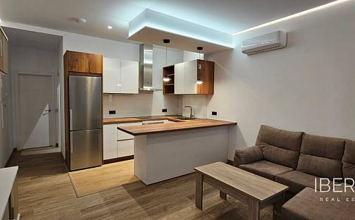 Prodej bytu 2+kk 51 m², Fuengirola, Španělsko