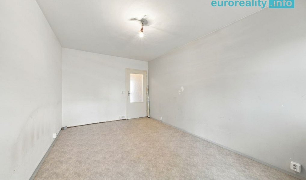 Prodej bytu 2+1 42 m², Milovice – náhled fotky 15