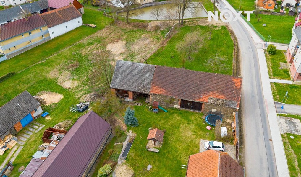 Prodej domu 560 m² s pozemkem 3 596 m², Chrášťany – náhled fotky 29