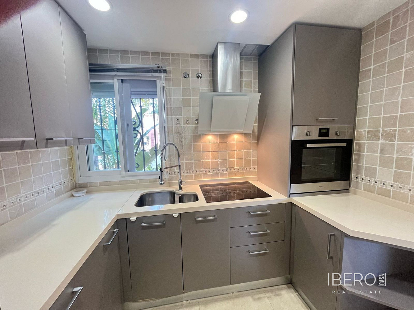 Casa 5+kk – Marbella, Nueva Andalucía - Vista 4