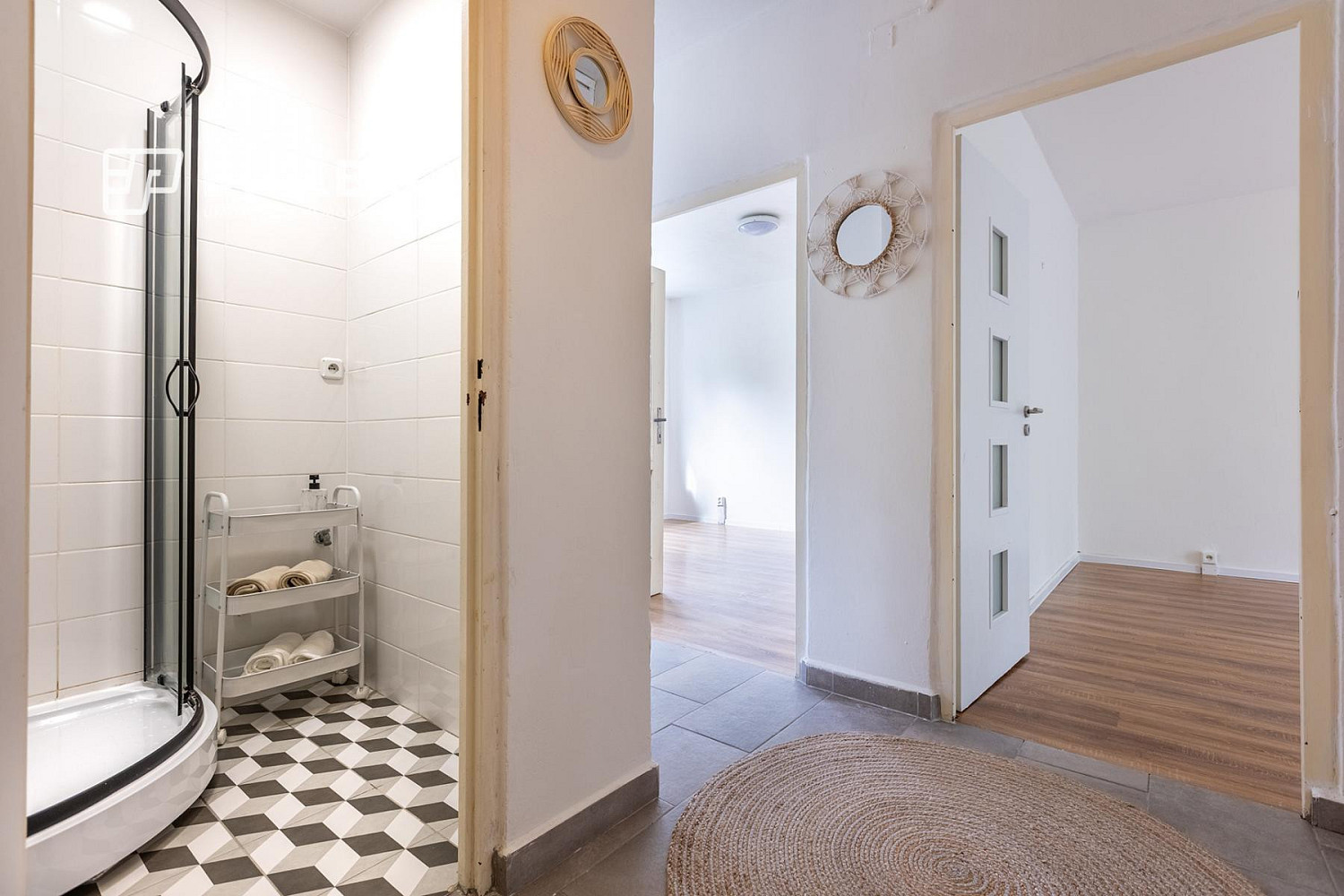 Prodej bytu 2+1 56 m² — photo 2