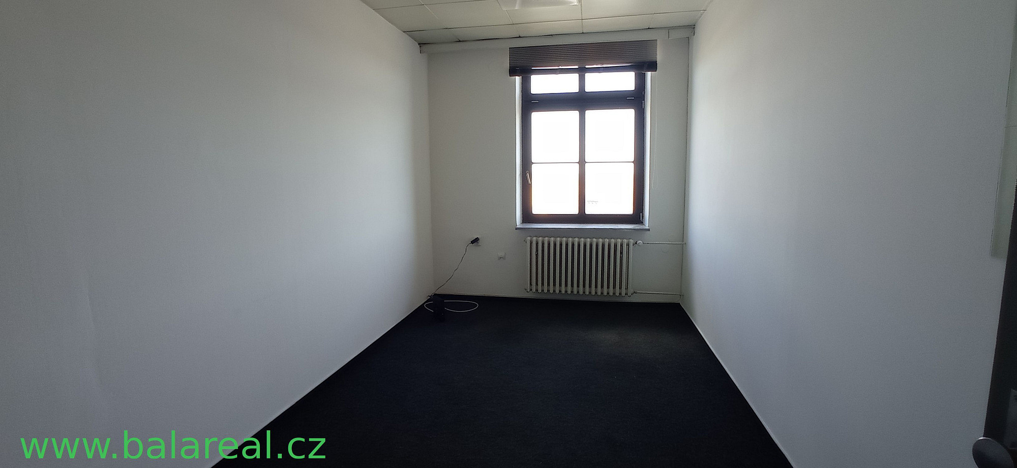 Pronájem kanceláře 14 m² – fotografie 3