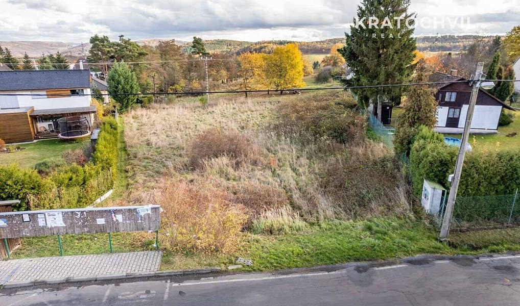 Prodej stavebního pozemku 7 559 m², Hvozdnice – náhled fotky 3
