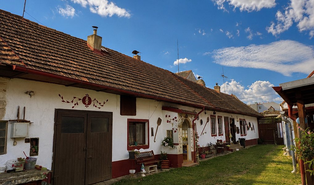 Prodej domu 280 m² s pozemkem 1 366 m², Ševětín – náhled fotky 4