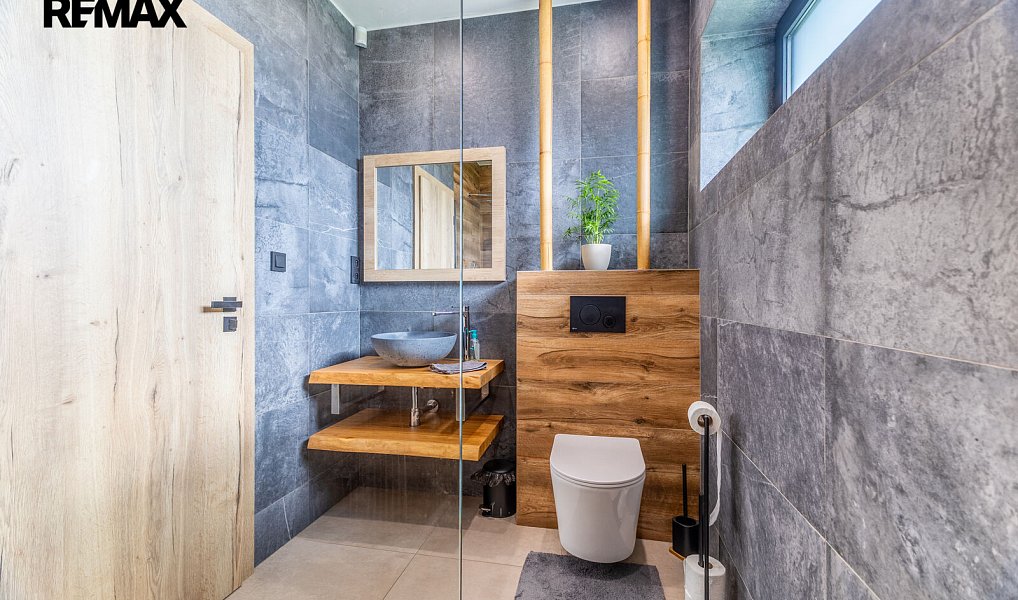 Prodej domu 180 m² s pozemkem 918 m², Černuc – náhled fotky 14
