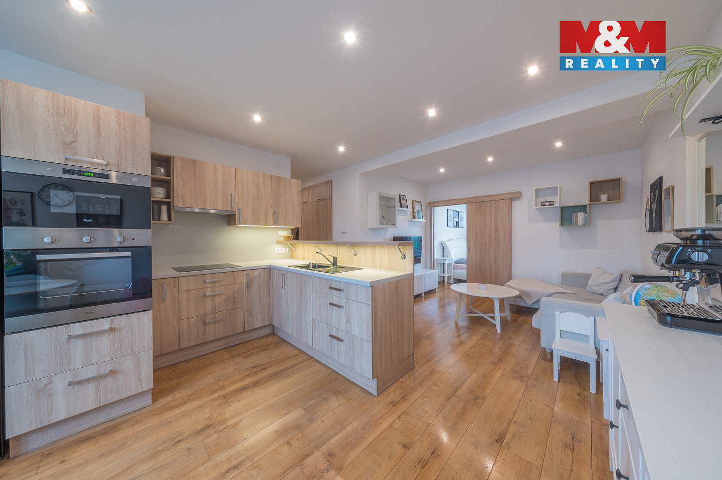 Prodej bytu 2+1 57 m² — photo 3