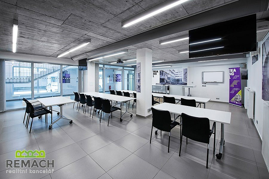 Pronájem kanceláře 73 m² – fotografie 2