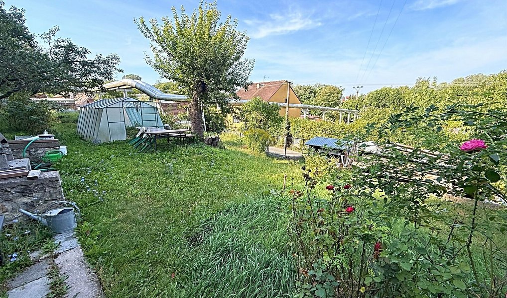 Prodej stavebního pozemku 1 345 m², Chrudim – náhled fotky 2