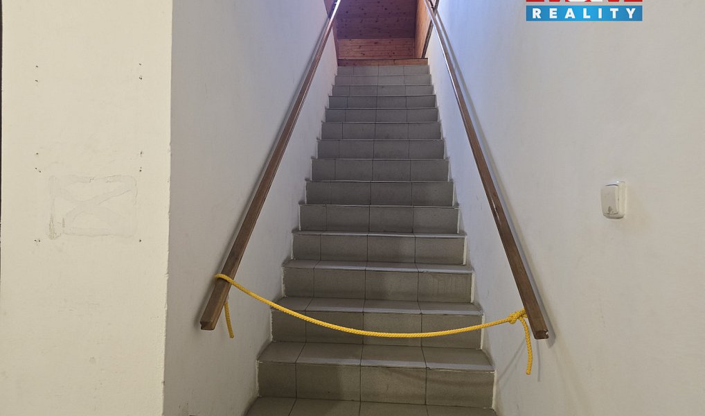 Pronájem kanceláře 200 m², Sviadnov – náhled fotky 13