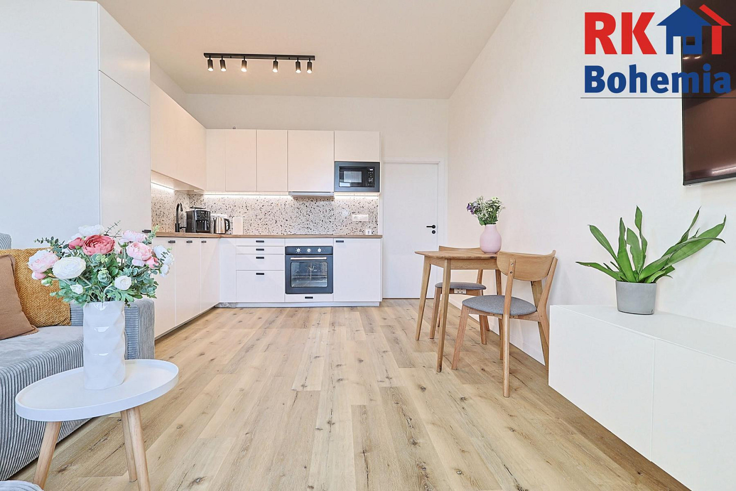 Prodej bytu 3+kk 69 m² — photo 2