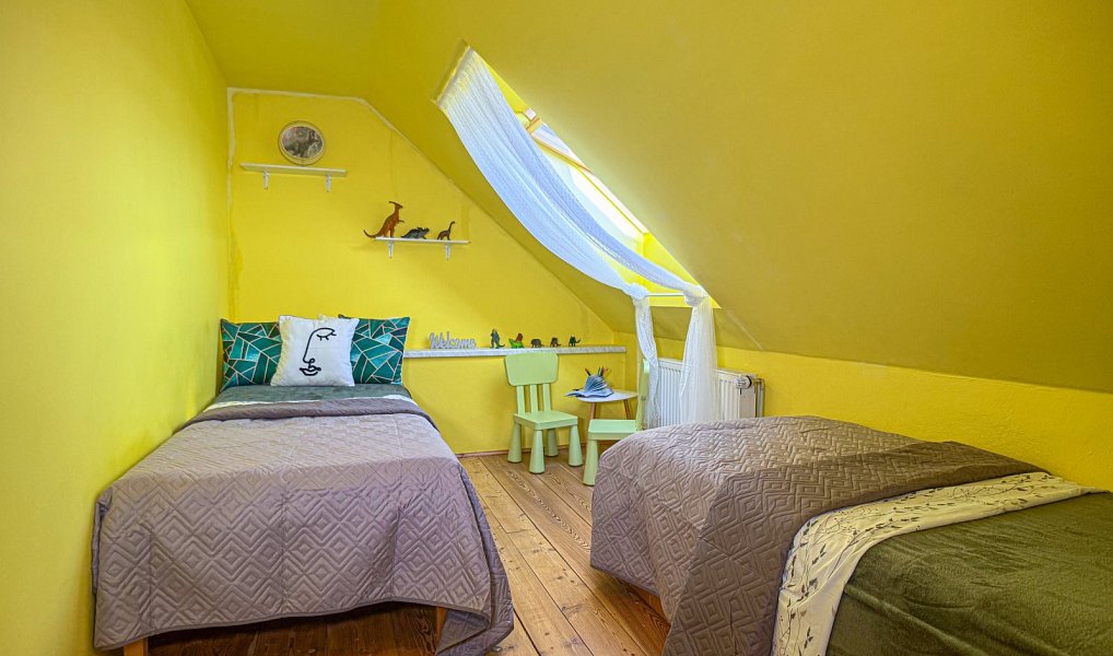 Prodej domu 206 m² s pozemkem 1 607 m², Újezdec – náhled fotky 12