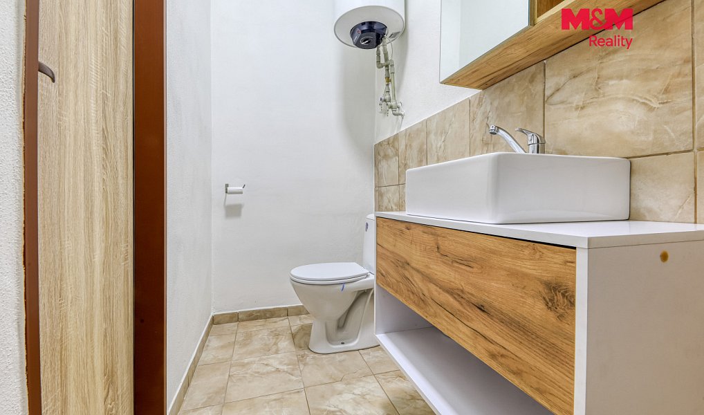 Prodej obchodních prostor 1 100 m², Černošín – náhled fotky 23