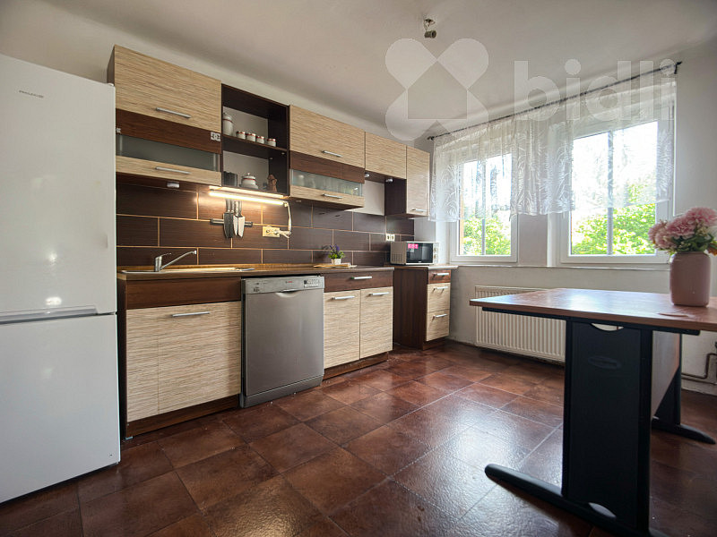 Prodej bytu 2+1 79 m² - Widok 2