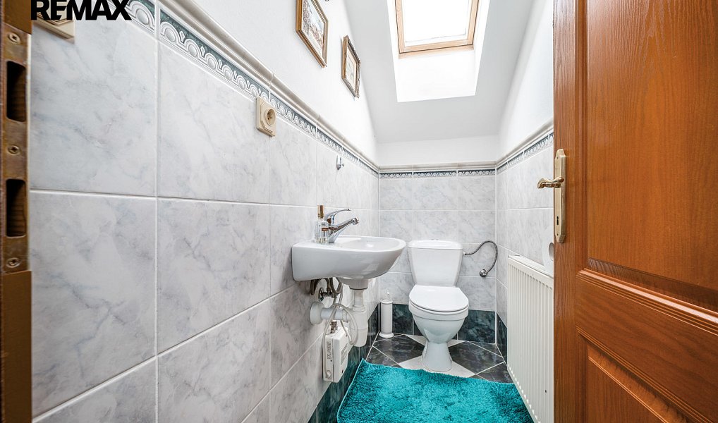Prodej domu 320 m² s pozemkem 3 335 m², Deštná – náhled fotky 9