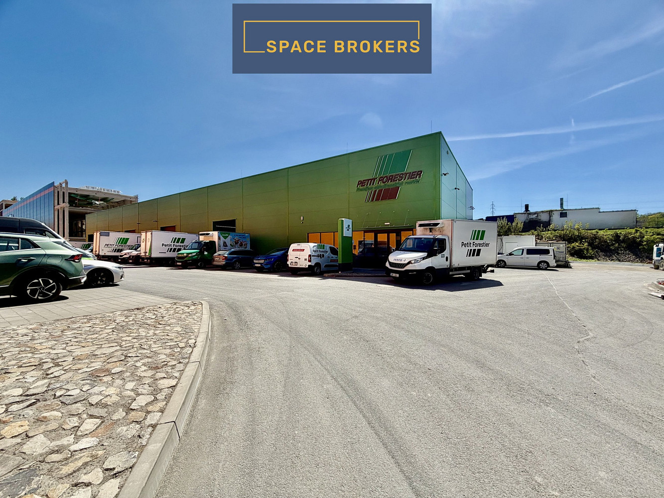 Pronájem skladovacích prostor 1 225 m²