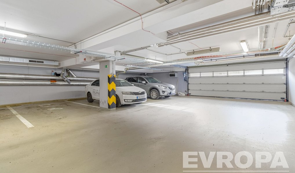 Prodej bytu 4+kk 143 m², Praha – náhled fotky 21