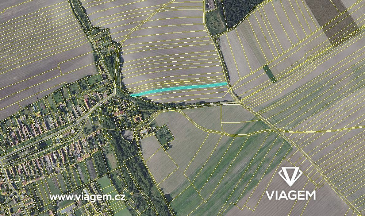 Prodej pole 823 m²