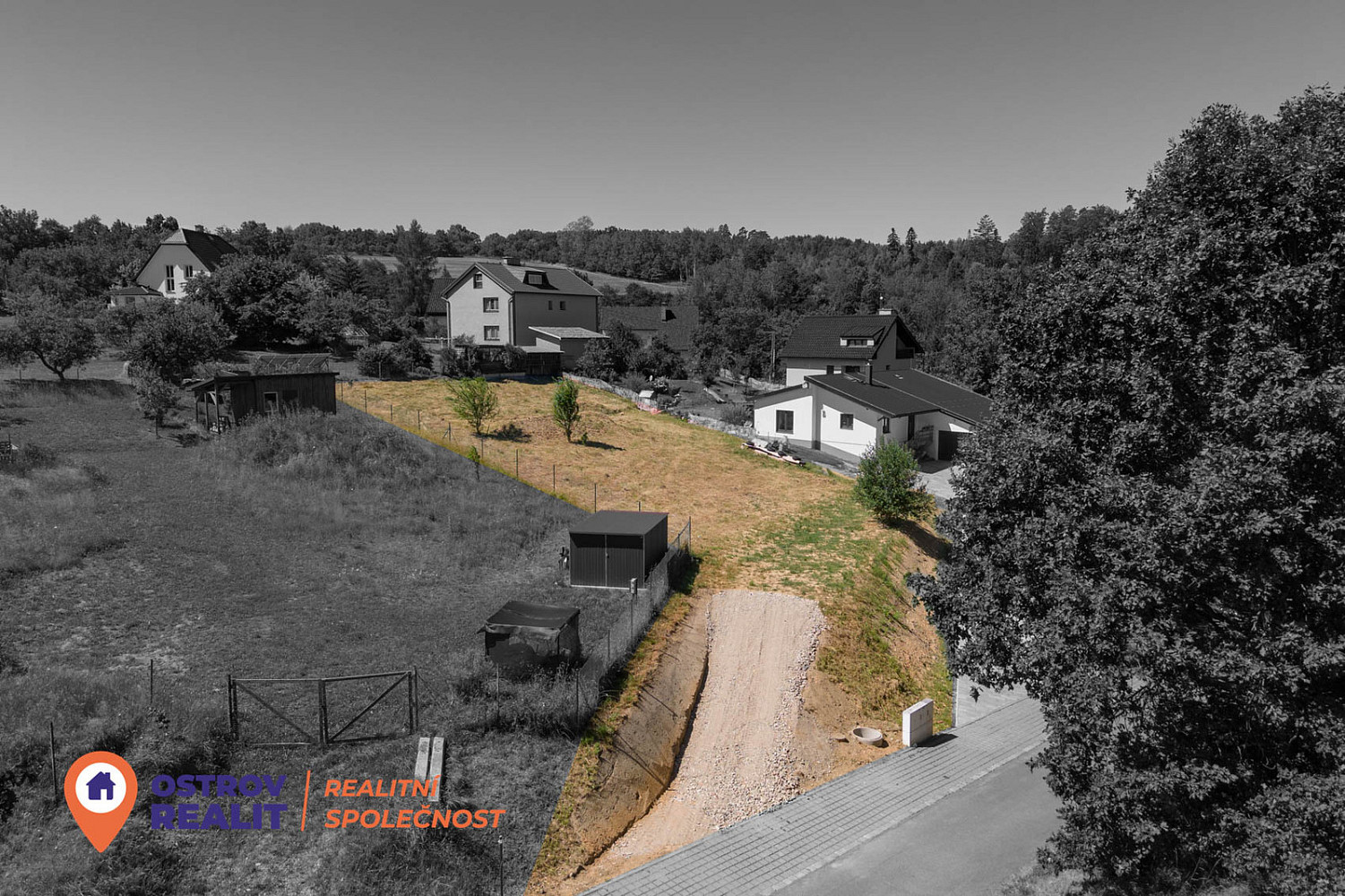 Prodej stavebního pozemku 1 227 m²