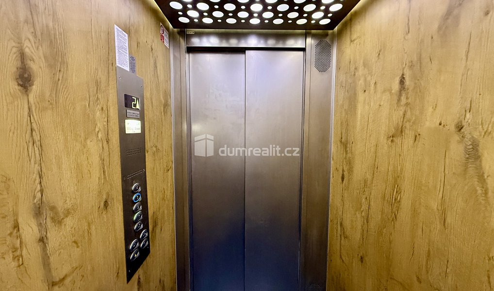 Prodej bytu 1+kk 31 m², Harrachov – náhled fotky 21