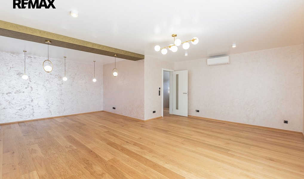Prodej domu 244 m² s pozemkem 810 m², Praha – náhled fotky 21