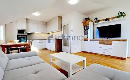 Pronájem bytu 3+kk 76 m²
