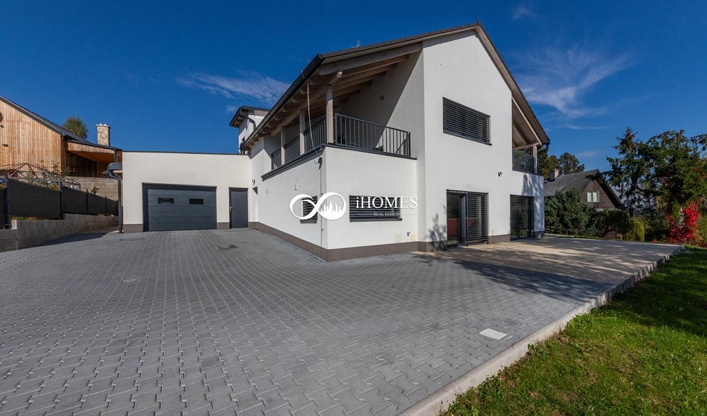Prodej domu 340 m² s pozemkem 1 130 m², Kunice – náhled fotky 2