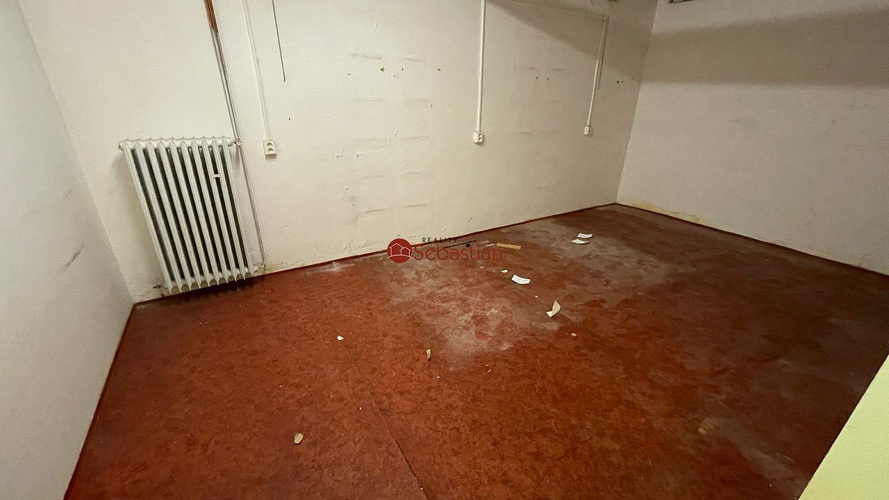 Pronájem komerčního objektu (jiného typu) 66 m² — photo 2