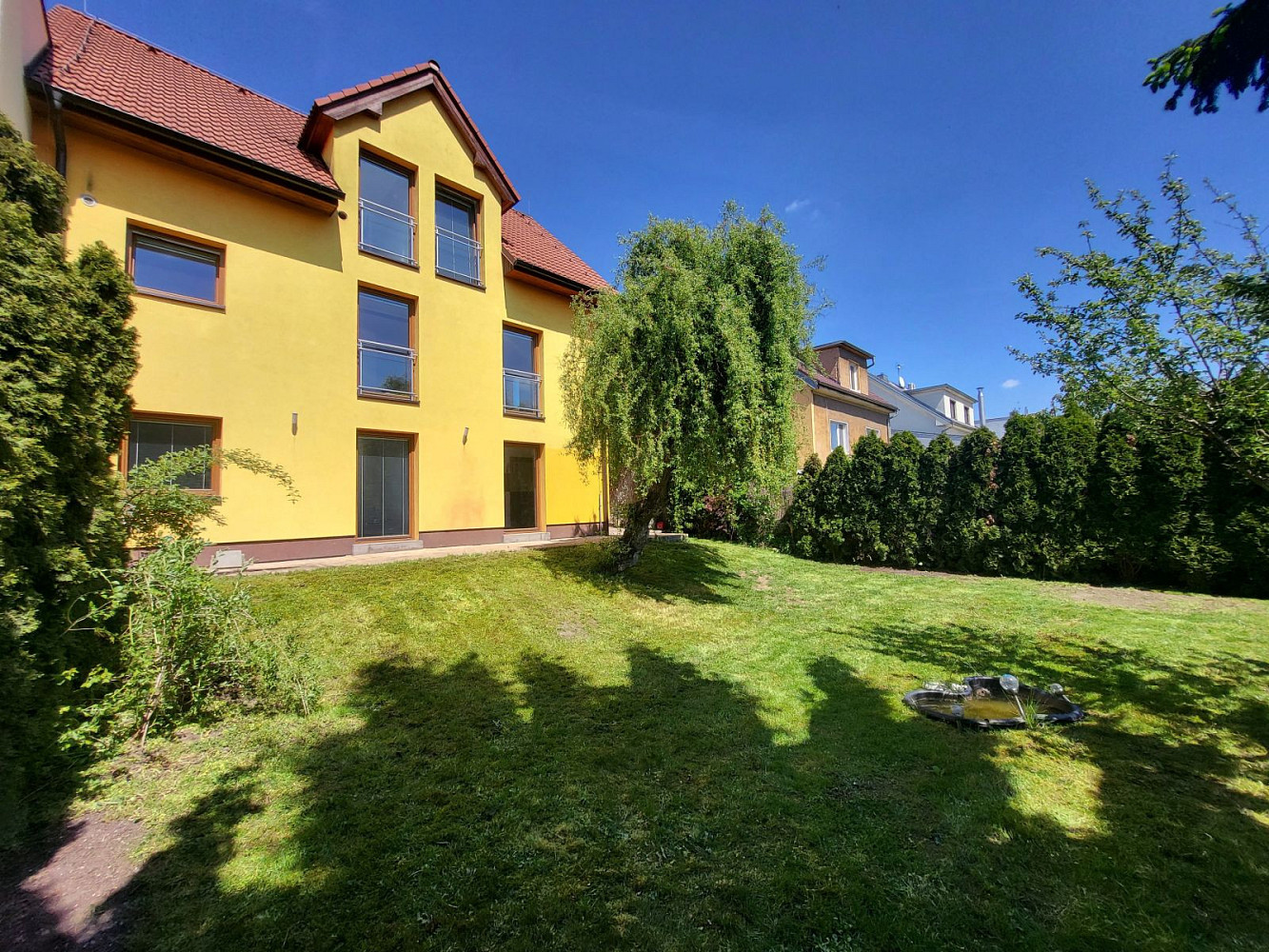 Prodej domu 181 m² s pozemkem 300 m² – pohled 3