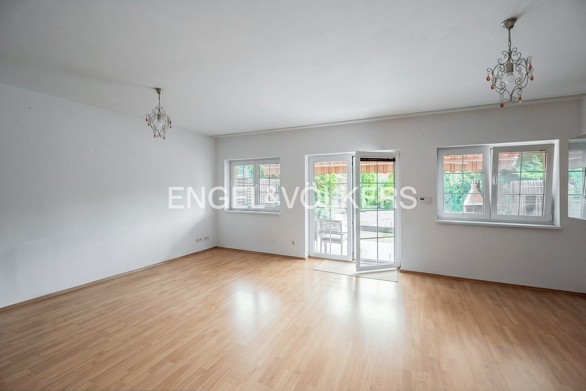 Pronájem domu 150 m² s pozemkem 84 m² – fotografie 2