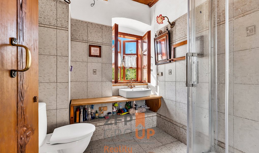 Prodej ubytovacího objektu 143 m², Český Krumlov – náhled fotky 23