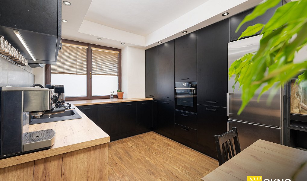 Prodej domu 180 m² s pozemkem 833 m², Bučovice – náhled fotky 2