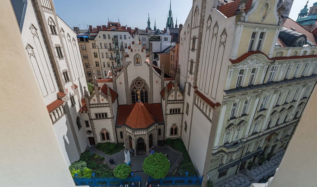 Pronájem bytu 2+kk 99 m², Praha – náhled fotky 4
